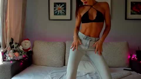 Anna  online show from December 18, 11:15 am