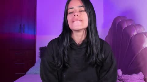 Valeria Model Independent online show from October 28, 5:24 am