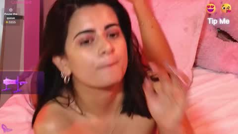 bella_thixx online show from November 19, 6:13 am