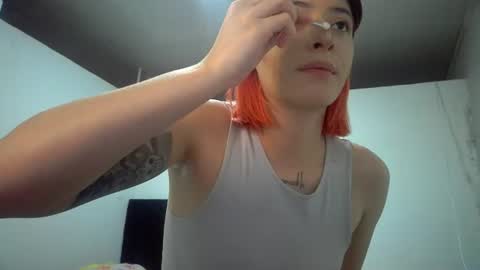 bella_thorne1999 online show from July 10, 8:53 pm