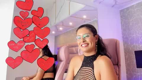 bellaagrace online show from February 6, 8:07 am