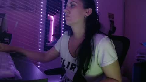 bellabbys8 online show from November 14, 9:20 am