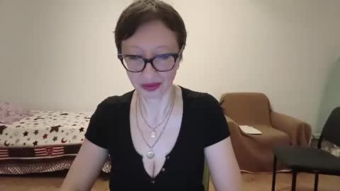 Emma online show from June 13, 7:33 pm