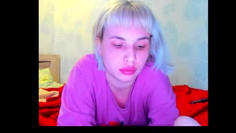 Bella Seen online show from March 4, 2:10 pm