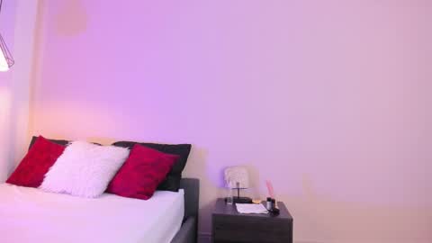 Bella Wild online show from March 2, 12:01 pm