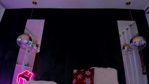 Kim online show from February 28, 5:26 am