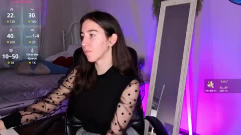 Bella online show from September 11, 4:07 pm