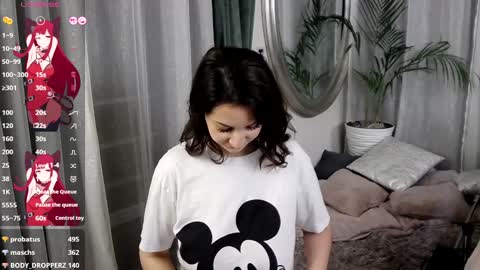 Snapshot of belleskye chatting on January 23, 4:41 am Belle online show from January 23, 4:41 am