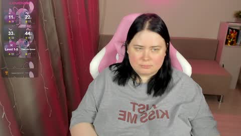 LinaBoo online show from April 4, 7:51 am