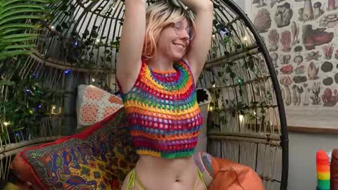 Willow online show from November 15, 1:39 am