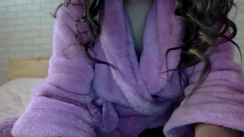 tixxie  online show from February 28, 5:15 am