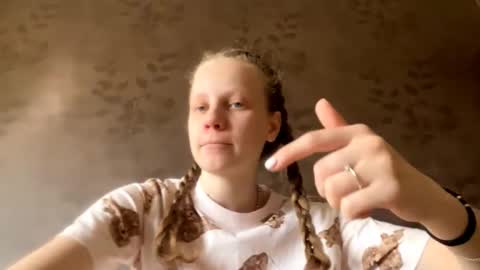 Sophia online show from October 4, 10:54 am