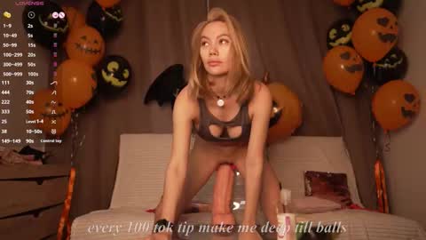  Diana  EVA  online show from October 27, 6:42 am