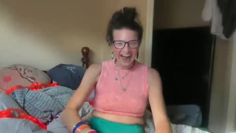 Snapshot of bexirl chatting on October 4, 8:57 pm Bex online show from October 4, 8:57 pm