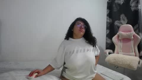 Bianca Tuesday to Sunday from 2am to 6am UTC-5 online show from February 3, 9:25 am