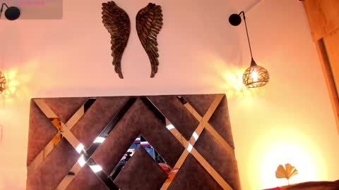  B I A N C A  online show from February 5, 12:06 pm