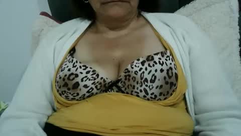 biancasteel online show from March 27, 4:47 am