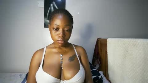 bigass001_ online show from November 21, 8:49 am