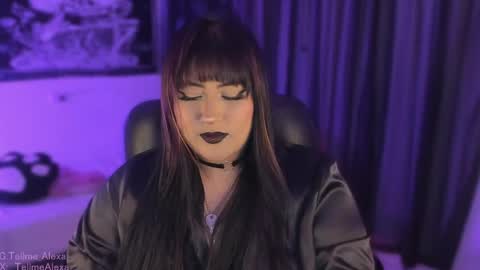 bigboobs cloe online show from April 18, 12:02 am