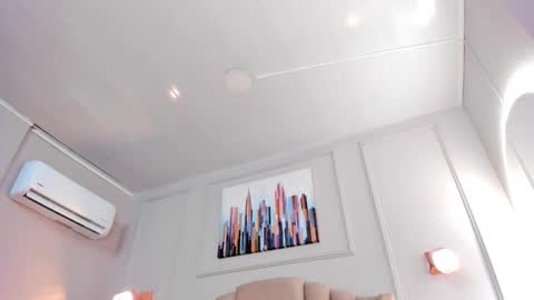   online show from January 10, 10:20 am