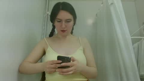 Isabella online show from April 6, 4:46 am