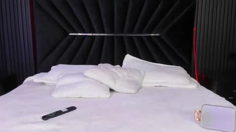 Snapshot of bigsexxyass chatting on October 7, 7:46 am Zayra online show from October 7, 7:46 am