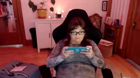 Snapshot of bigtiddygoddess chatting on October 20, 5:05 pm Morgan Lafeuille online show from October 20, 5:05 pm