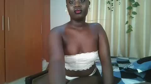 bigtits_baddie online show from November 27, 8:34 pm