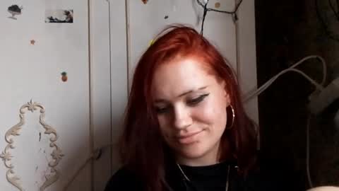 Klara online show from April 26, 1:42 pm