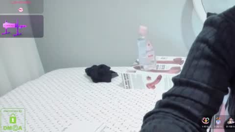 bisex woman online show from January 26, 8:45 pm