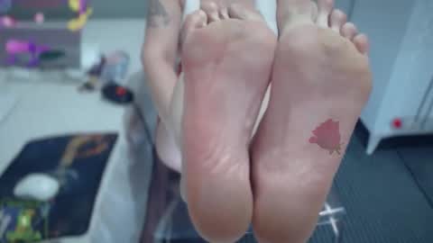 bisex woman online show from September 16, 9:23 pm