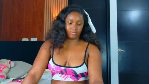 black_treassure online show from June 2, 4:57 am