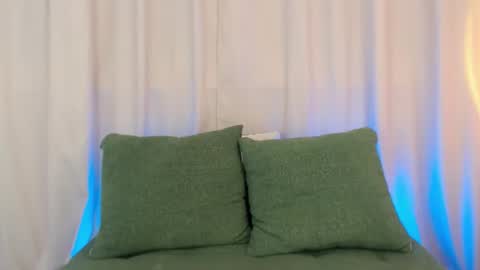 blackeyesgirl online show from September 14, 6:33 am