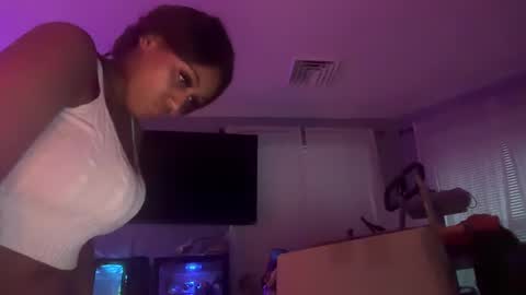 Snapshot of blackgurlkitty chatting on January 5, 9:36 pm EthiopianQueen Onlyfans link - online show from January 5, 9:36 pm