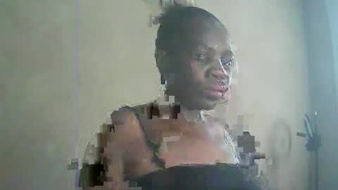Snapshot of blackjuicy123x chatting on October 21, 11:14 am blackjuicy123x online show from October 21, 11:14 am