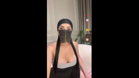 Blackmambaa 1 online show from April 12, 8:44 pm