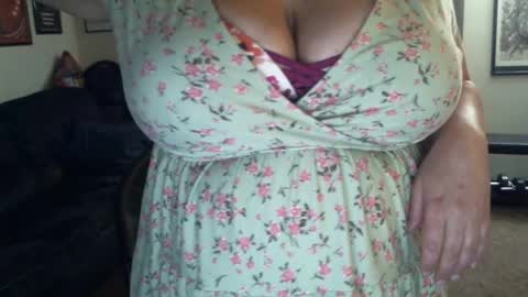 bladesizzo3111 online show from July 12, 7:53 am