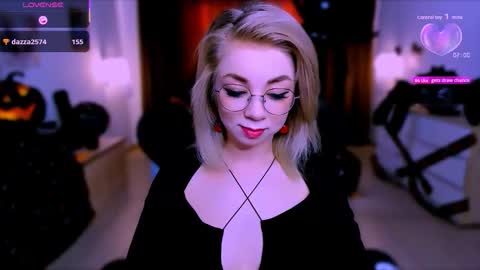 Nicole online show from October 10, 8:41 am