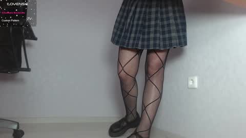 Snapshot of blondiana chatting on January 14, 8:20 am Im Di. I smell naked even when Im dressed. online show from January 14, 8:20 am