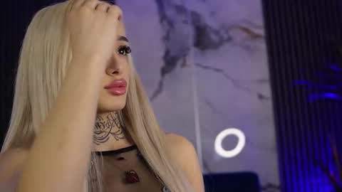 blondie_muller online show from January 17, 9:00 pm