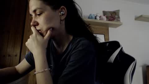 blondyelena online show from February 9, 7:21 am