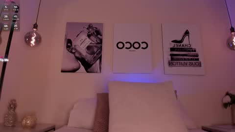 blue_anngel online show from December 2, 12:45 am