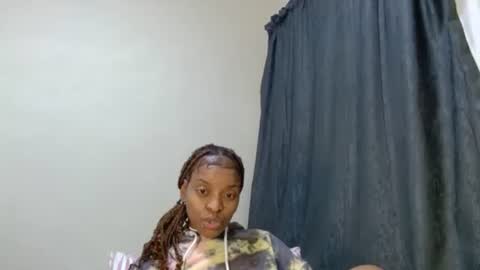 Tee online show from April 2, 6:49 pm