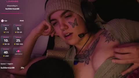 Blue online show from October 4, 3:12 am