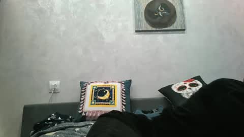 BlueXOwl online show from February 21, 6:15 pm