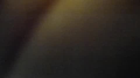 Snapshot of blueyes1983 chatting on October 20, 4:15 am Cris online show from October 20, 4:15 am