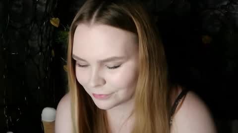 blushing_star online show from March 19, 4:00 pm