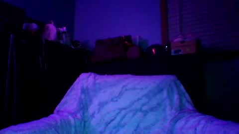 milf online show from October 28, 3:01 am