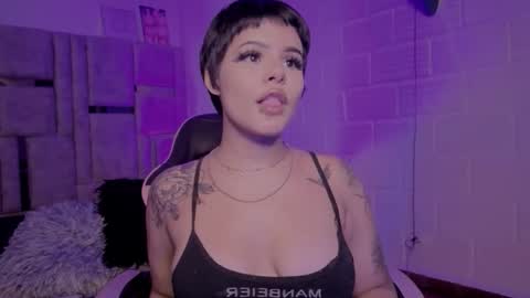 Bonnie Anderson  online show from May 30, 11:22 pm