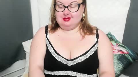 Bonnie online show from December 13, 5:16 am